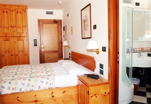 Laurino Hotel Moena Exterior photo